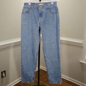 Women's Levi's 550 Relaxed Tapered Light Stonewash Size 10